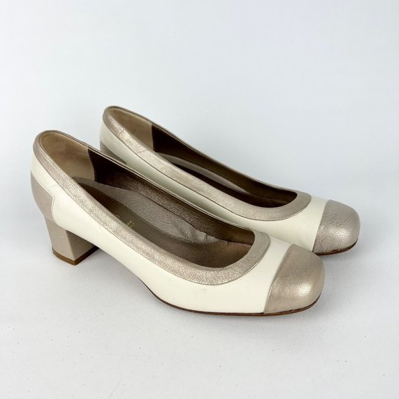 Dana Davis Bolzano Pumps Ivory Gold Leather Block Heel Italian size 8.5 - Picture 1 of 16